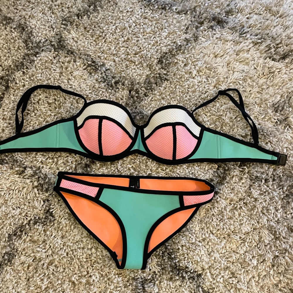 Triangl Poppy Bikini 👙